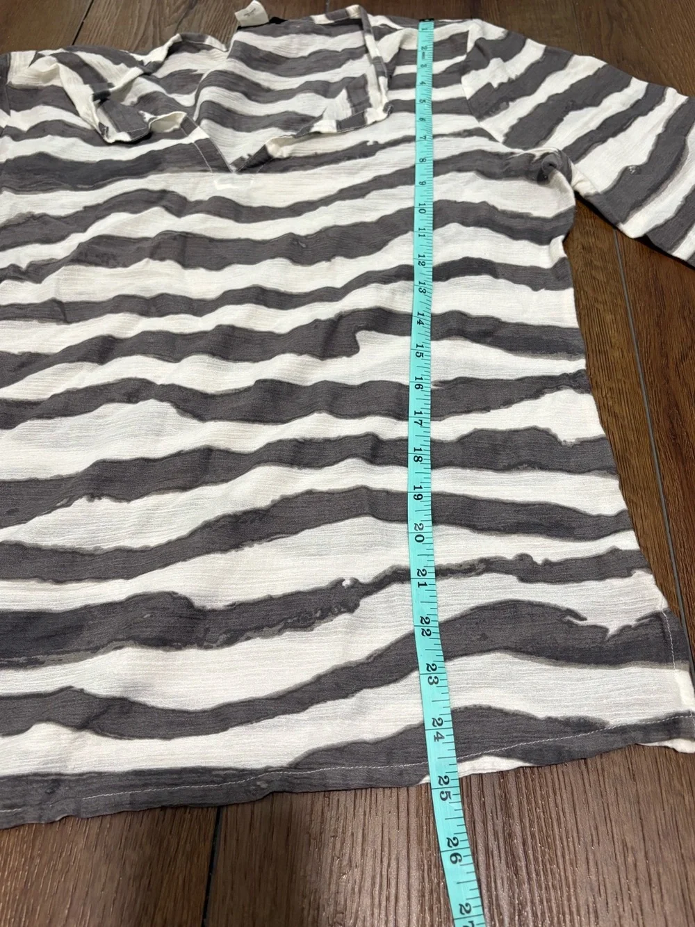 J.Crew Zebra Stripe Cotton V-Neck Top Medium